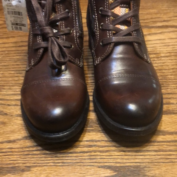 NWT Taos Captain cap toe Portuguese leather boot - Picture 9 of 16